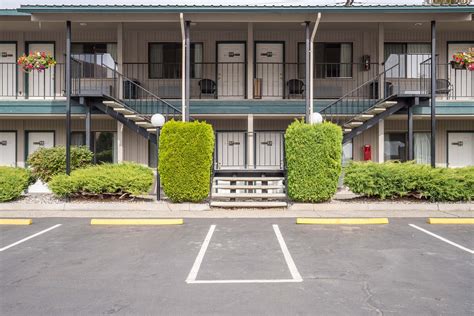 Midtown motel chelan Apple Inn Motel